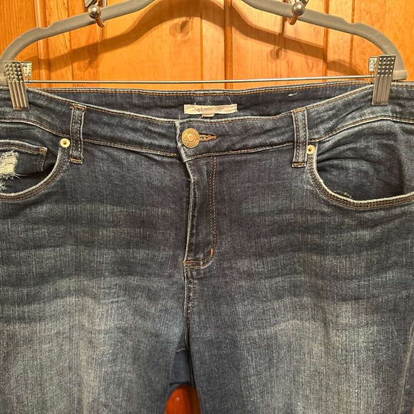 STS Blue — Darren Roll Cuffed Girlfriend Jean
Color: Indigo | Size: 16 - Picture 4 of 5